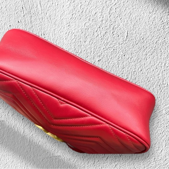 Pre-Loved Gucci GG Marmont Small Shoulder Bag in ❤️Red Matelassé Leather❤️ - Picture 4 of 12